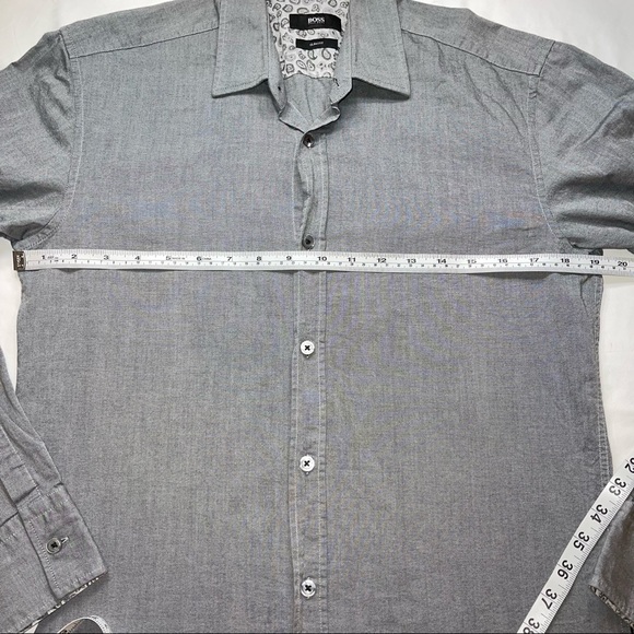 ✨HOST PICK✨Hugo Boss Slim-Fit Dress Shirt - Picture 4 of 8